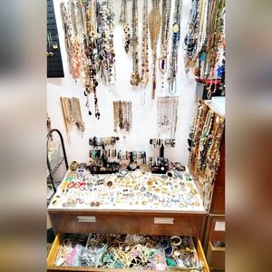 ESTATE COSTUME JEWELRY LOT- 1+ lbs Vintage to Now. NO JUNK - All Wearable